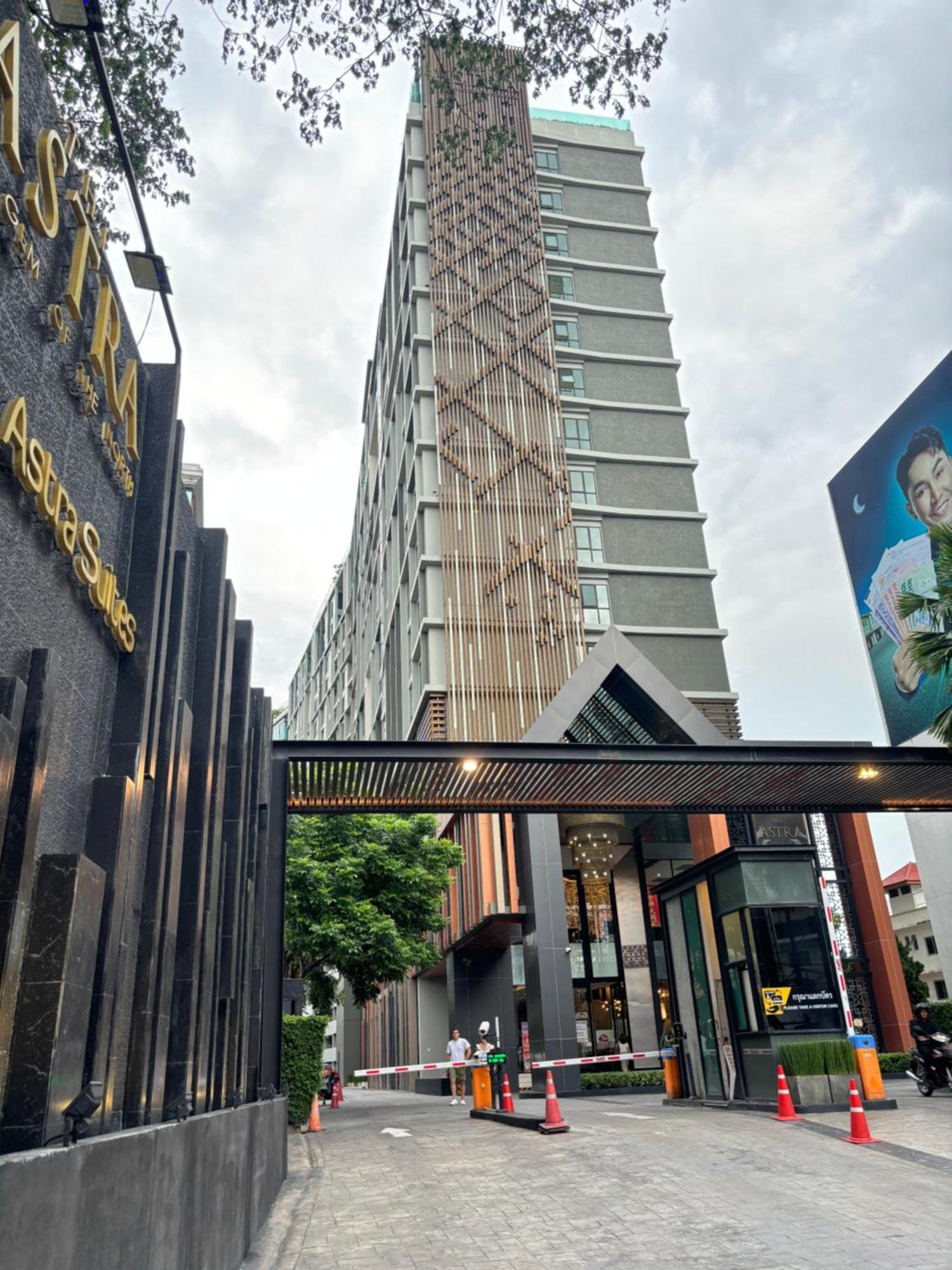 Bee Friend Hotel Chiang Mai Exterior photo
